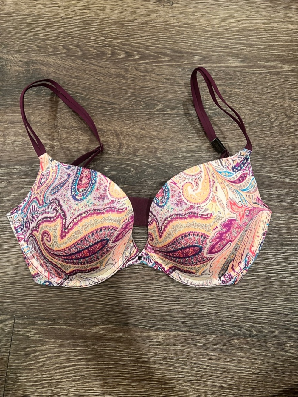 NWT Victoria’s Secret Very Sexy Push-Up Bra - 32DD